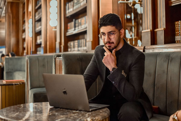 آرمین نریمانی